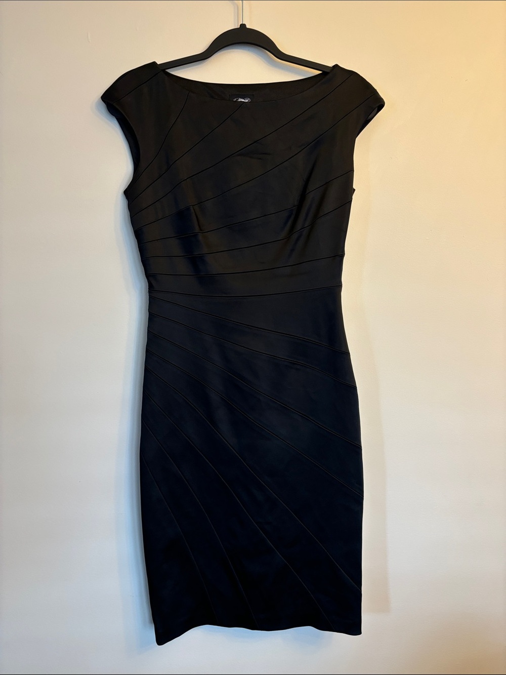 Jax Black Cap-Sleeve Sheath Dress